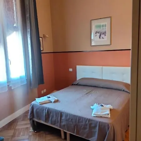 1bologna Center - Palace 600 Luxury 3* Болонья